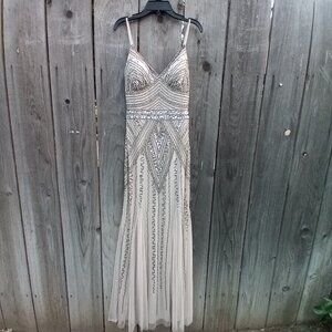 MARINA MAXI DRESS TEENS SZ 6 IVORY SEQUIN SLEEVELESS ZIP CLOSUREV NECK MERMAID